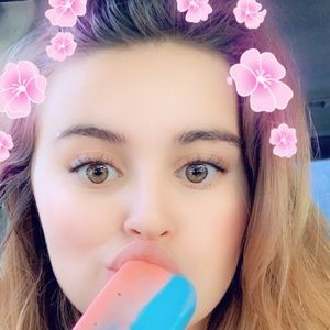 Meet your Posher, Gena